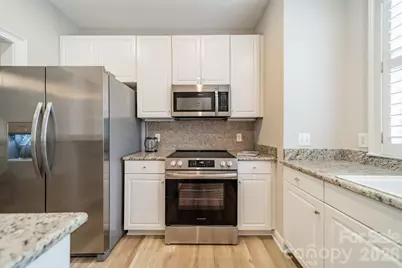 4941 S Hill View Drive, Charlotte, NC 28210 - Photo 15