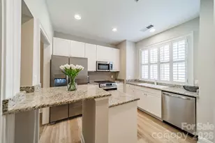 4941 S Hill View Dr, Charlotte, NC 28210 - Photo 11