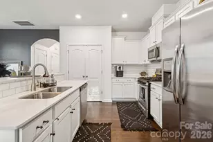 284 Ascot Run Wy, Fort Mill, SC 29715 - Photo 3