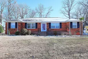 6625 Old Post Rd, Charlotte, NC 28212 - Photo 1