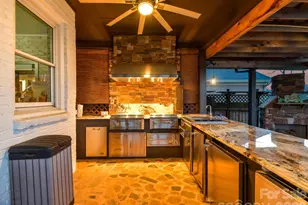 5401 Mountain Point Ln, Charlotte, NC 28216 - Photo 37