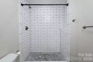 505 E 6th St, Charlotte, NC 28202 - Photo 13