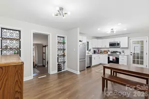 3430 Meredith Ave, Charlotte, NC 28208 - Photo 9