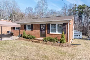 708 Noles Dr, Mount Holly, NC 28120 - Photo 1