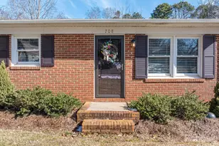 708 Noles Dr, Mount Holly, NC 28120 - Photo 3