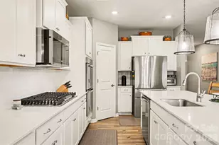 1101 Lookout Shls Dr, Fort Mill, SC 29715 - Photo 11