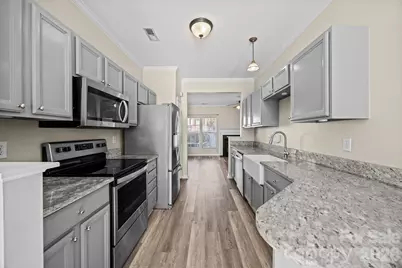 12353 Jessica Place, Charlotte, NC 28269 - Photo 5