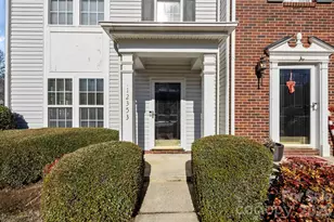 12353 Jessica Pl, Charlotte, NC 28269 - Photo 3