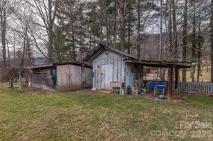 1496 Allens Creek Rd, Waynesville, NC 28786 - Photo 17