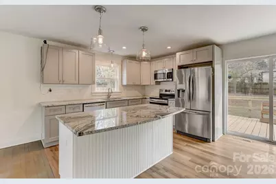 3000 Dunlavin Way, Charlotte, NC 28205 - Photo 11