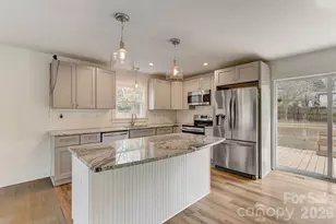 3000 Dunlavin Way, Charlotte, NC 28205 - Photo 11