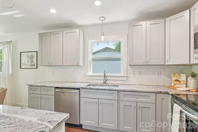 3000 Dunlavin Way, Charlotte, NC 28205 - Photo 9
