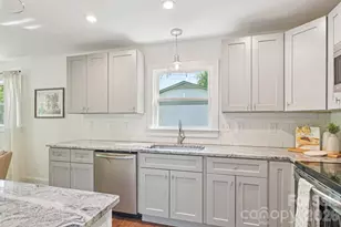 3000 Dunlavin Way, Charlotte, NC 28205 - Photo 9