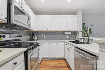 718 W Trade Street #305, Charlotte, NC 28202 - Photo 7