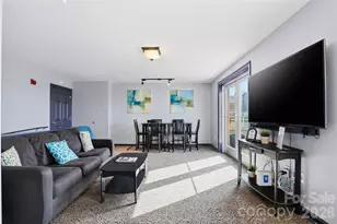 718 W Trade St, Charlotte, NC 28202 - Photo 21