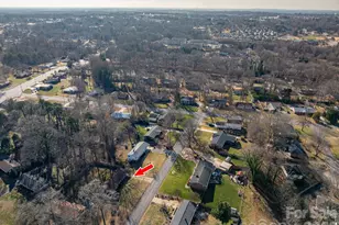 1966 13th St NE, Hickory, NC 28601 - Photo 5