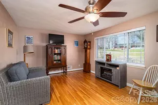 1966 13th St NE, Hickory, NC 28601 - Photo 7