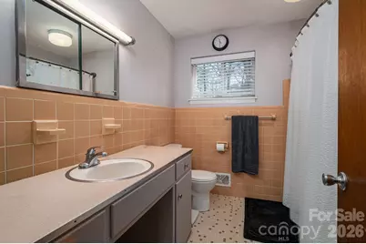 1966 13th Street NE, Hickory, NC 28601 - Photo 19