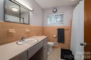 1966 13th St NE, Hickory, NC 28601 - Photo 19