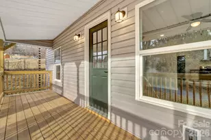 246 Marion St, Marion, NC 28752 - Photo 11