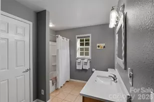 263 S Pinnacle Dr, Burnsville, NC 28714 - Photo 19