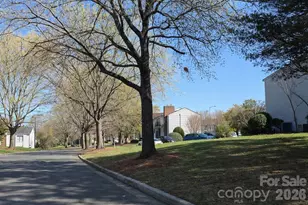 11027 Harrowfield Rd, Charlotte, NC 28226 - Photo 15