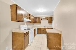 229 Riverhills Dr, Forest City, NC 28043 - Photo 17