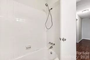 1334 Briar Creek Rd, Charlotte, NC 28205 - Photo 17