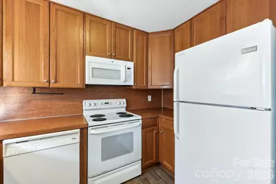 1334 Briar Creek Road #2, Charlotte, NC 28205 - Photo 11