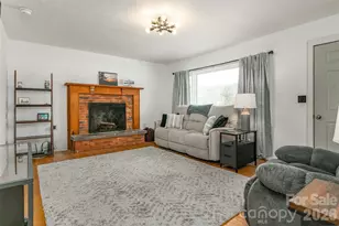 110 Shelton St, Waynesville, NC 28786 - Photo 5