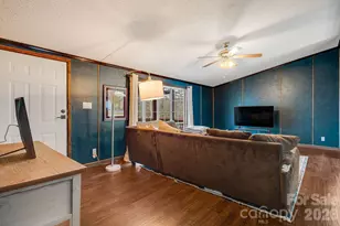 106 Avian Ct, Brevard, NC 28712 - Photo 9