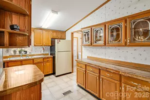 106 Avian Ct, Brevard, NC 28712 - Photo 17