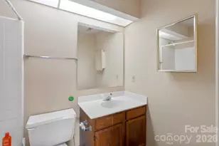 2834 Iron Gate Ln, Charlotte, NC 28212 - Photo 19