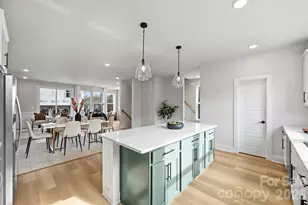 7924 Sansom Cir, Charlotte, NC 28213 - Photo 5