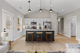 529 Waters Rd, Hendersonville, NC 28792 - Photo 15