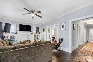 127 E 11th St, Salisbury, NC 28144 - Photo 5