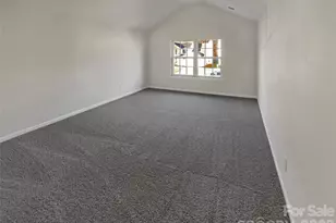 4022 Cindy Woods Ln, Charlotte, NC 28216 - Photo 11