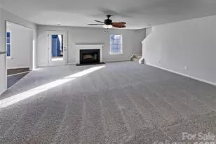 4022 Cindy Woods Ln, Charlotte, NC 28216 - Photo 3