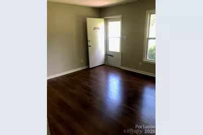 2900 Edsel Place, Charlotte, NC 28205 - Photo 3