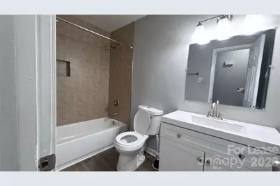 2900 Edsel Place, Charlotte, NC 28205 - Photo 9