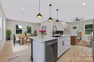 696 Beehive Rd, Hendersonville, NC 28792 - Photo 11