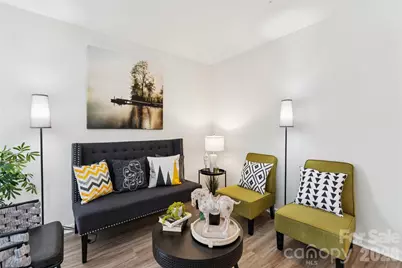 1620 Arlyn Circle #B, Charlotte, NC 28213 - Photo 1