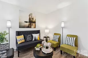 1620 Arlyn Cir, Charlotte, NC 28213 - Photo 1