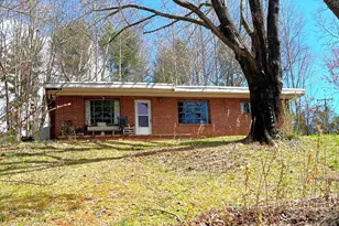 579 Lakey Gap Rd, Black Mountain, NC 28711 - Photo 1