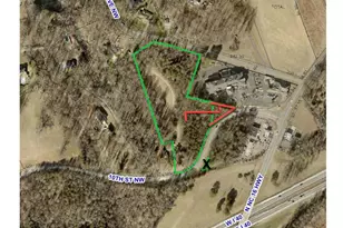 120 10th St NW, Conover, NC 28613 - Photo 1