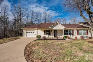 250 Eastwood Village Dr, Bostic, NC 28018 - Photo 1