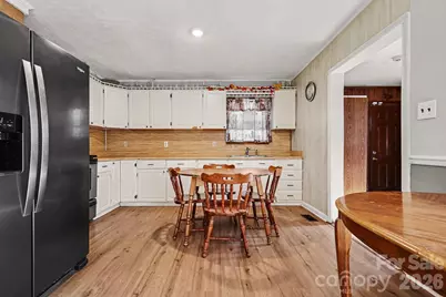 1048 Old Thompson Avenue, Lancaster, SC 29720 - Photo 11