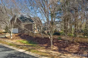 100 Martin St, Davidson, NC 28036 - Photo 9