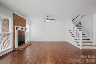 9241 N Vicksburg Park Ct, Charlotte, NC 28210 - Photo 9