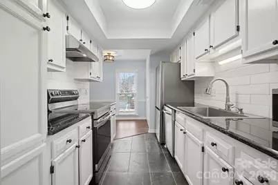 9241 N Vicksburg Park Court, Charlotte, NC 28210 - Photo 5